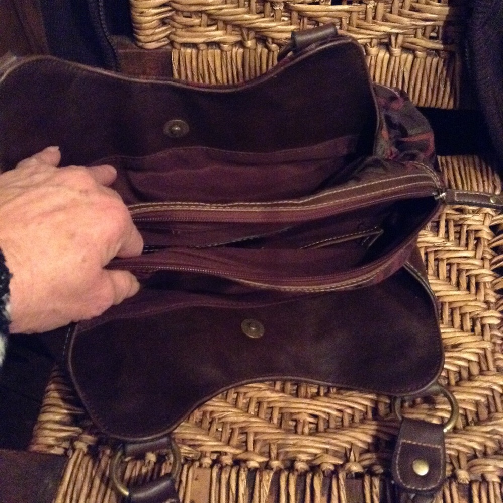 STRADA SHOULDER HANDBAG - Picture 7 of 8